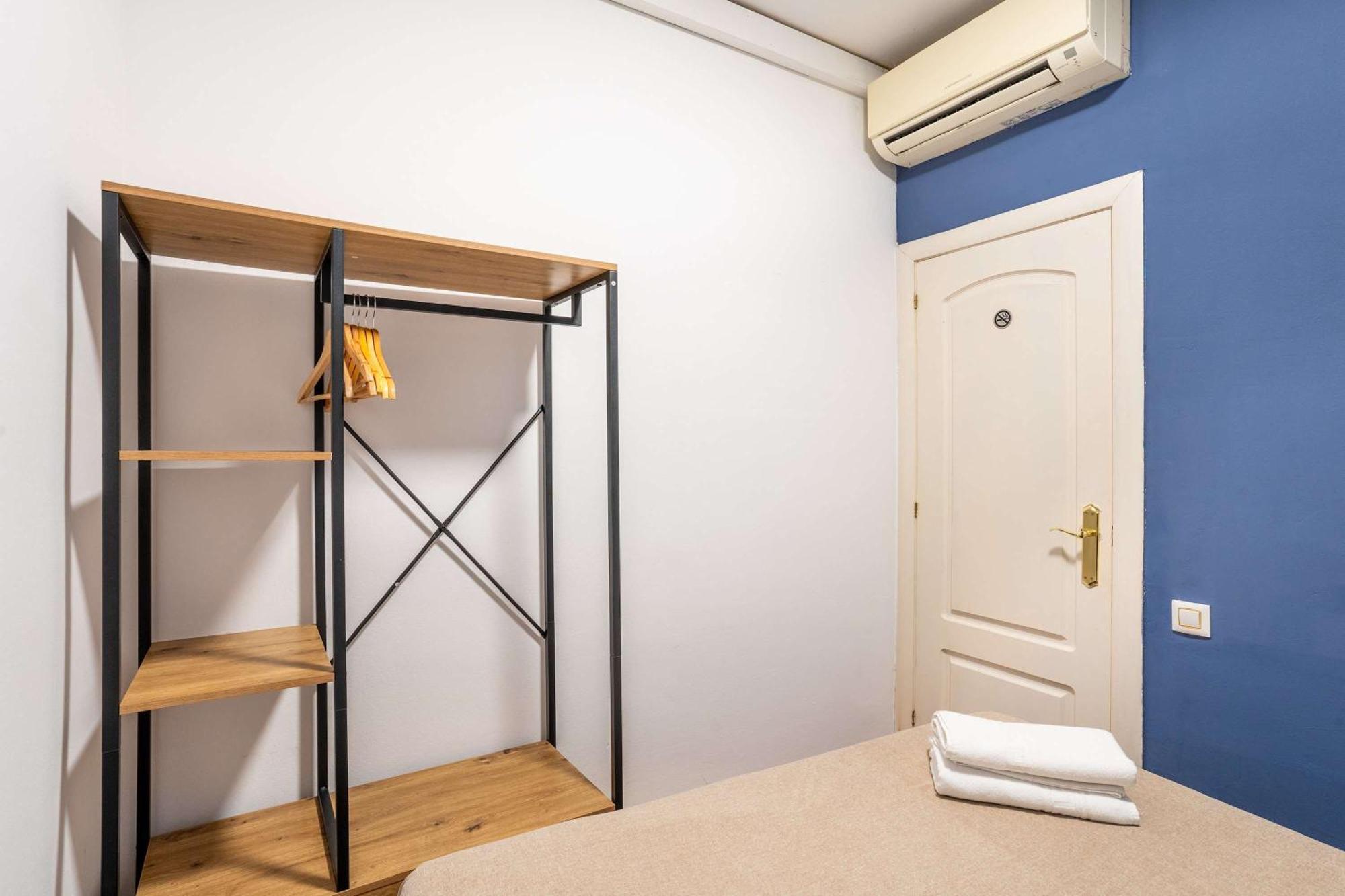 Next To Sagrada Familia 4-bedroom Apartment